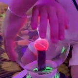 Vídeo: Globo de plasma em funcionamento